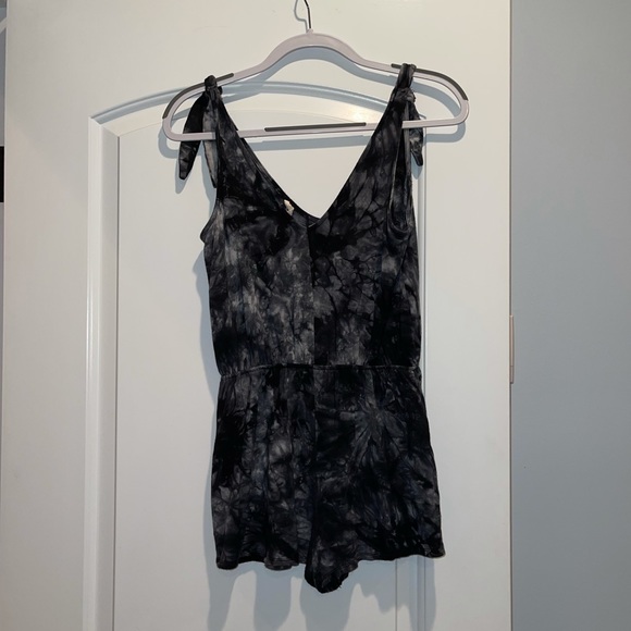 Tie dye romper - Picture 2 of 3